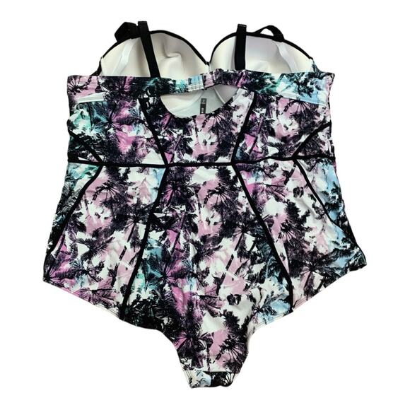 Torrid size 6 one piece swim suit floral black dd/f plus 6x - Picture 5 of 11